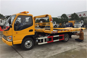 阳江哪里有拖车服务